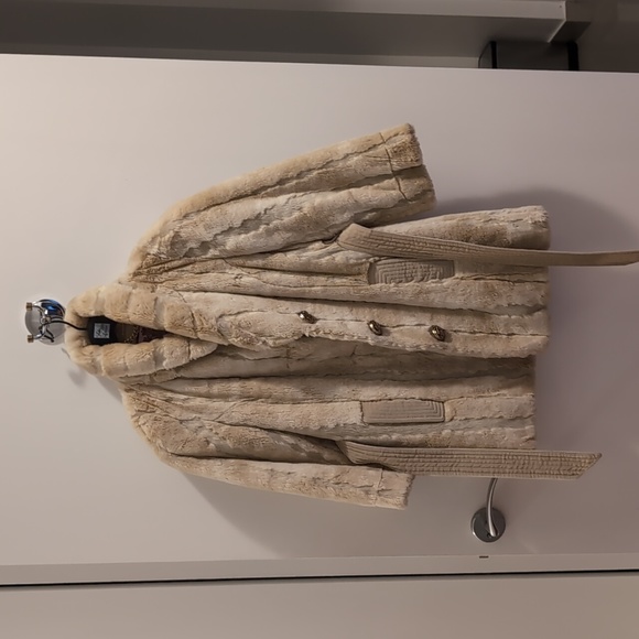 Juicy couture faux fur coat - Picture 2 of 8